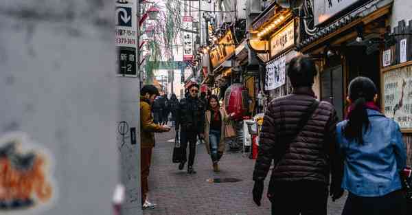 2019年四月初一出生的女孩如何起名字，五行属什么